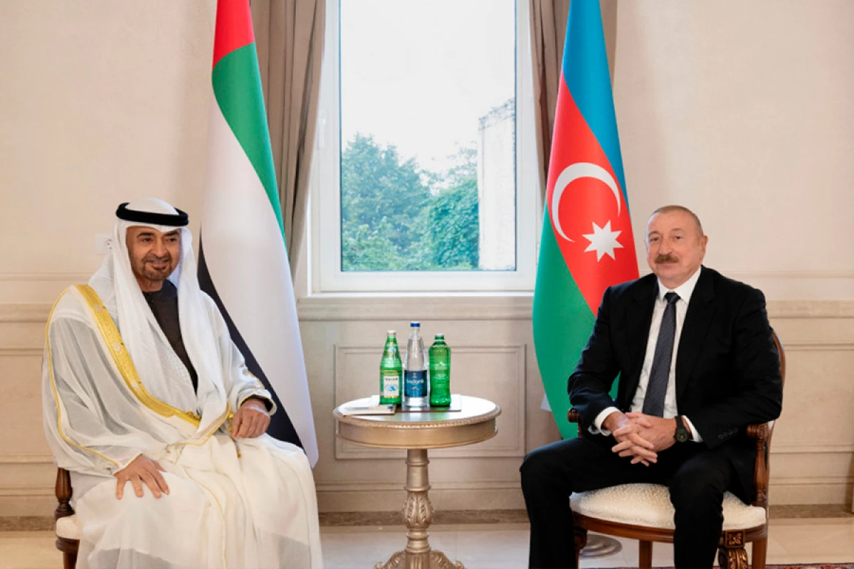 [[Azərbaycan və BƏƏ prezidentlərinin]] təkbətək görüşü oldu