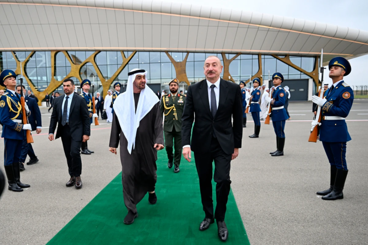 BƏƏ Prezidentinin [[Azərbaycana rəsmi səfəri]] başa çatdı