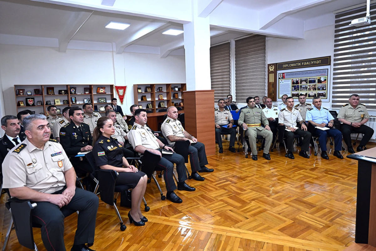 Bakıda [["Strateji araşdırmalar və dövlət müdafiəsini idarəetmə akademik kursu"]] keçirilir