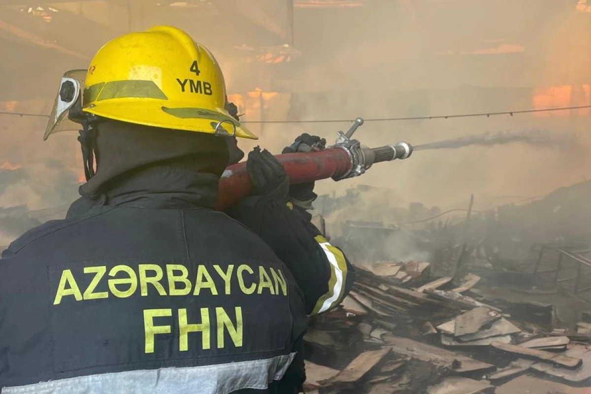 Sumqayıtda yaşayış binasında yanğın - [[8 nəfər təxliyə olundu]]