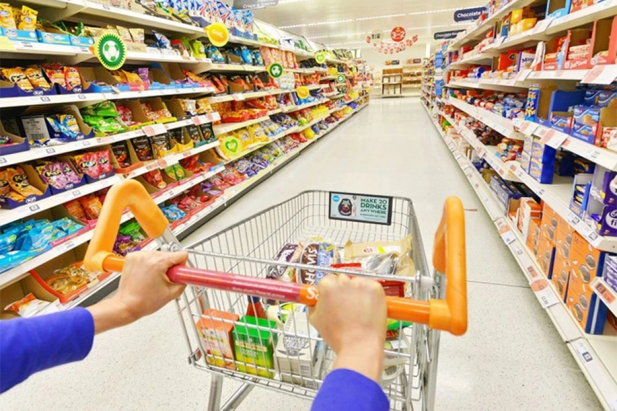 Bakıda [[ticarət dövriyyəsinin həcmi]] 4 %-dən çox artdı