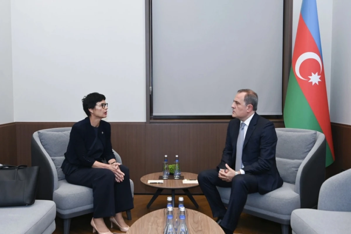 [[Ceyhun Bayramov]] AK komissarı ilə bölgədəki vəziyyəti müzakirə etdi