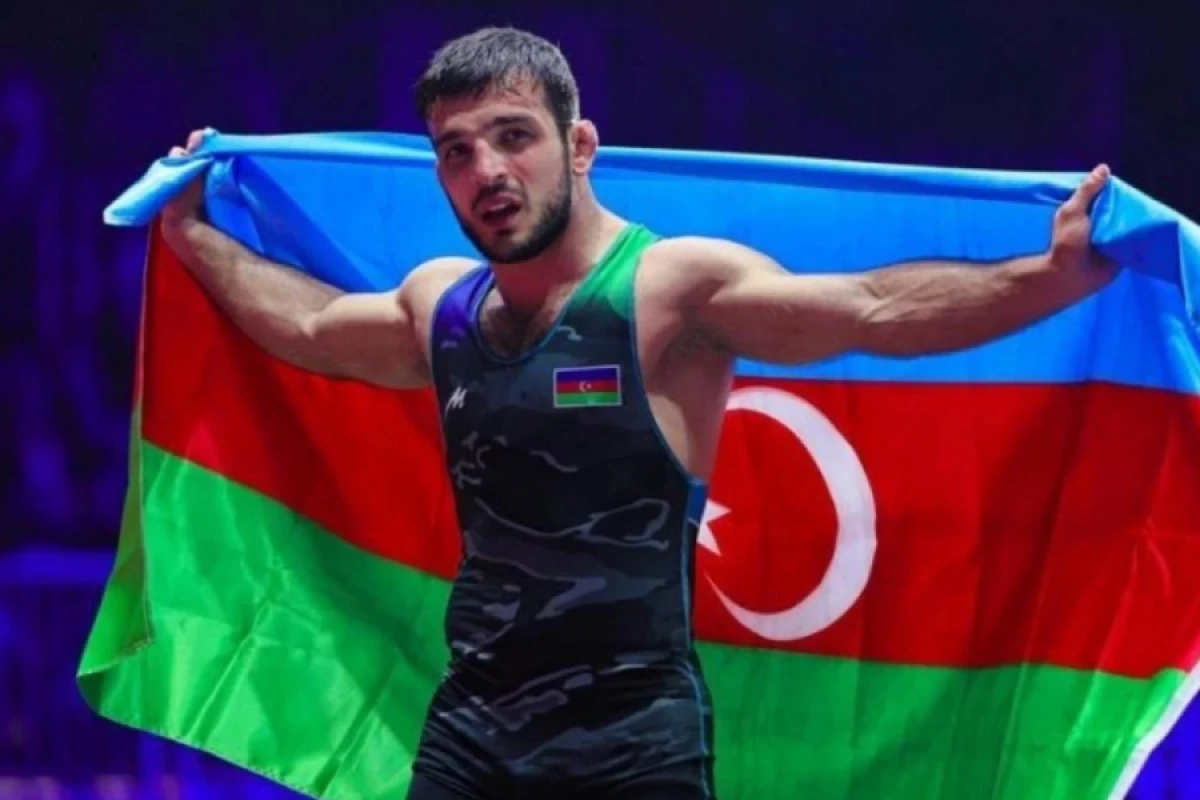 [[Ülvi Qənizadə]] ikinci dəfə dünya çempionu oldu