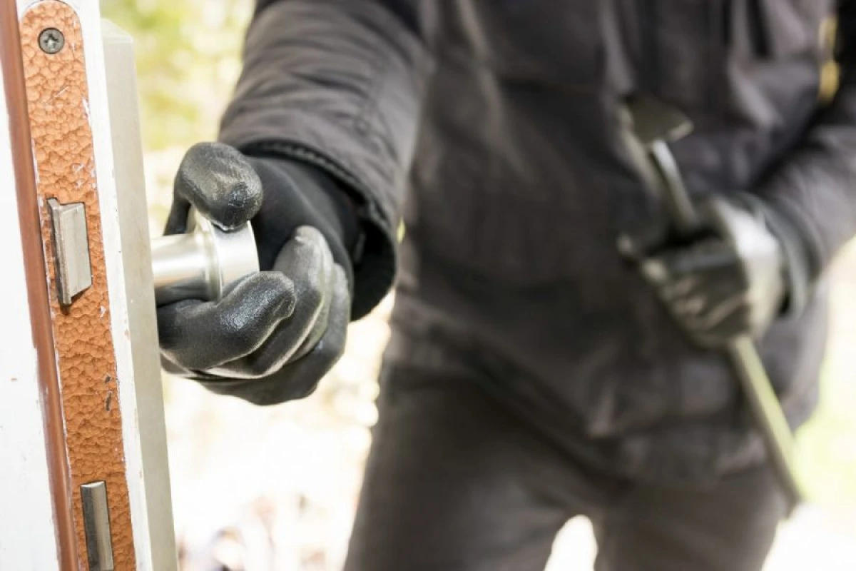 Bakıda oğurluq edən gənclər [[saxlanıldı]]