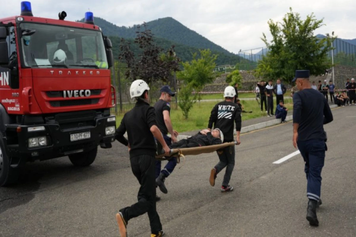 Dağda köməksiz vəziyyətdə qalan 3 nəfər [[xilas olundu]]