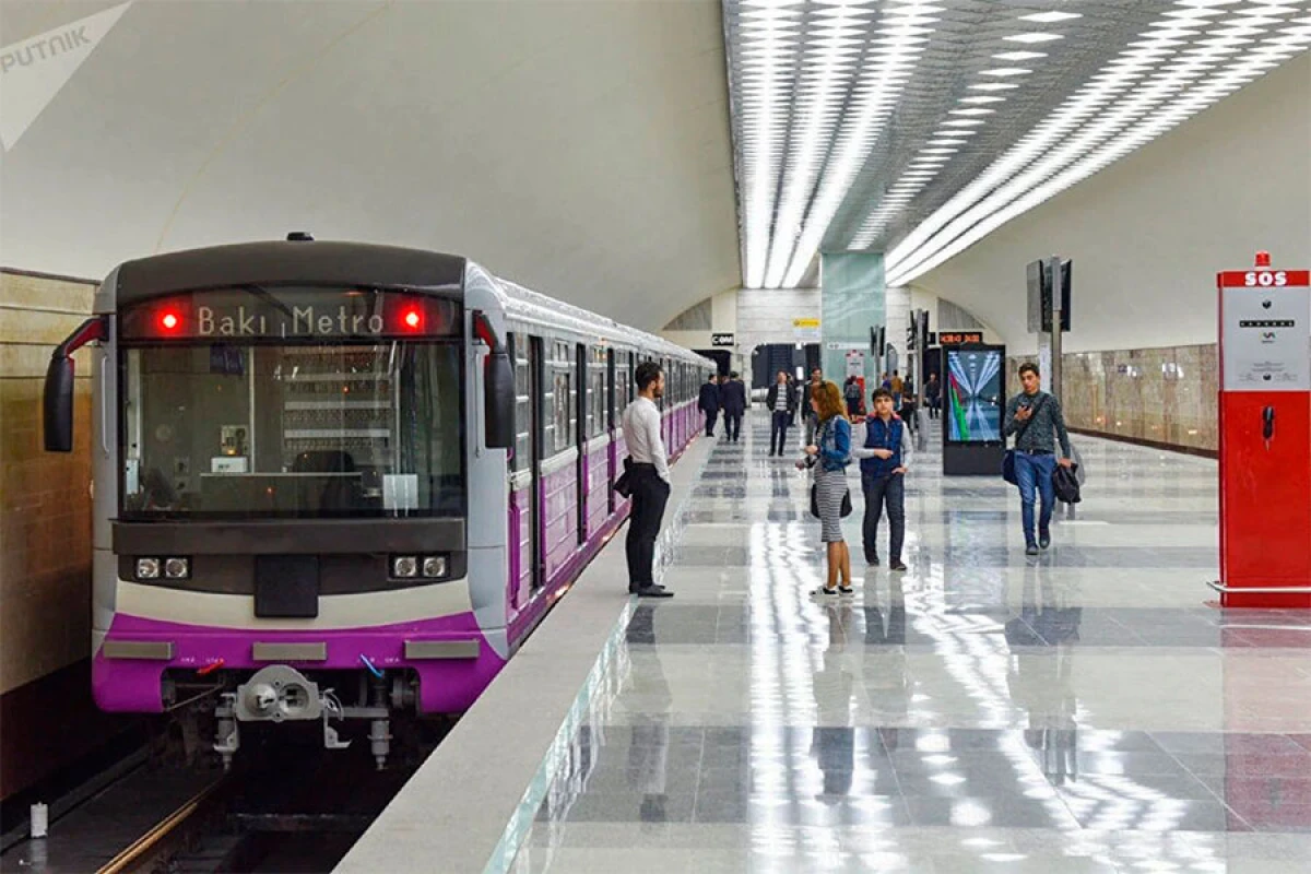 Metronun [["Xalqlar dostluğu" stansiyasında]] qatarda texniki nasazlıq yarandı