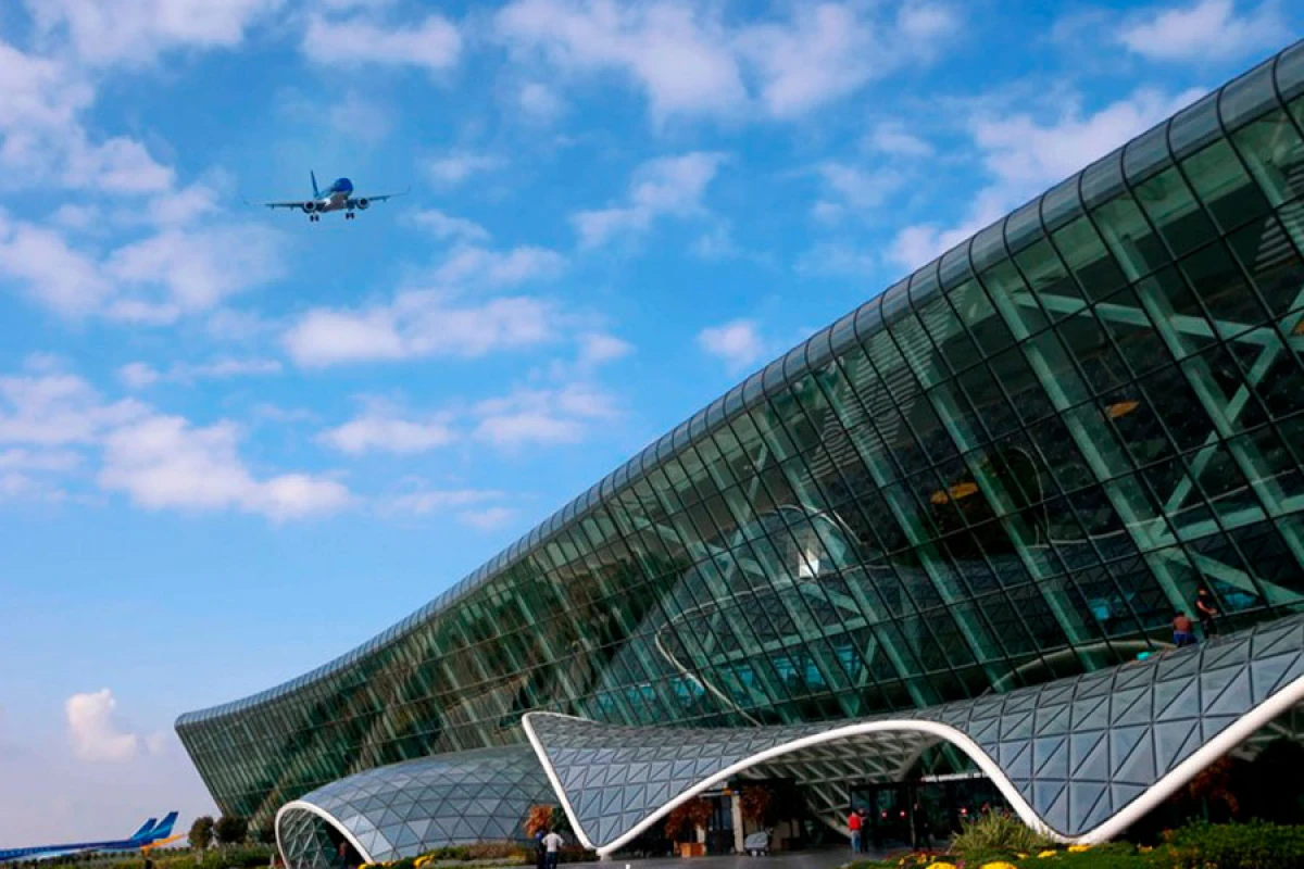 "Ajet" aviaşirkətinin kapitanı [[Bakı aeroportuna göyərtədə həyəcan siqnalı]] barədə sorğu göndərdi