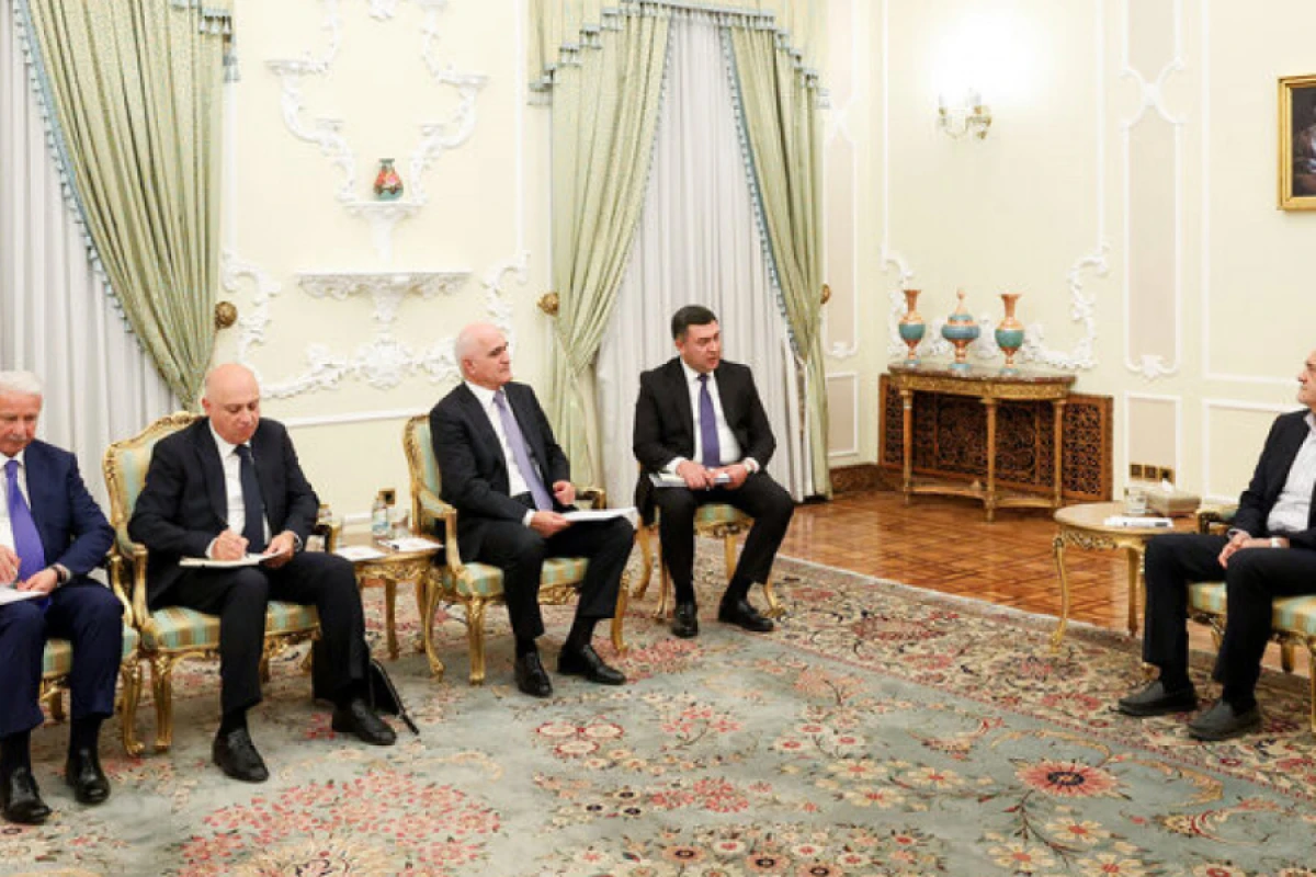 [[Şahin Mustafayev]] İranda Pezeşkianla görüşdü