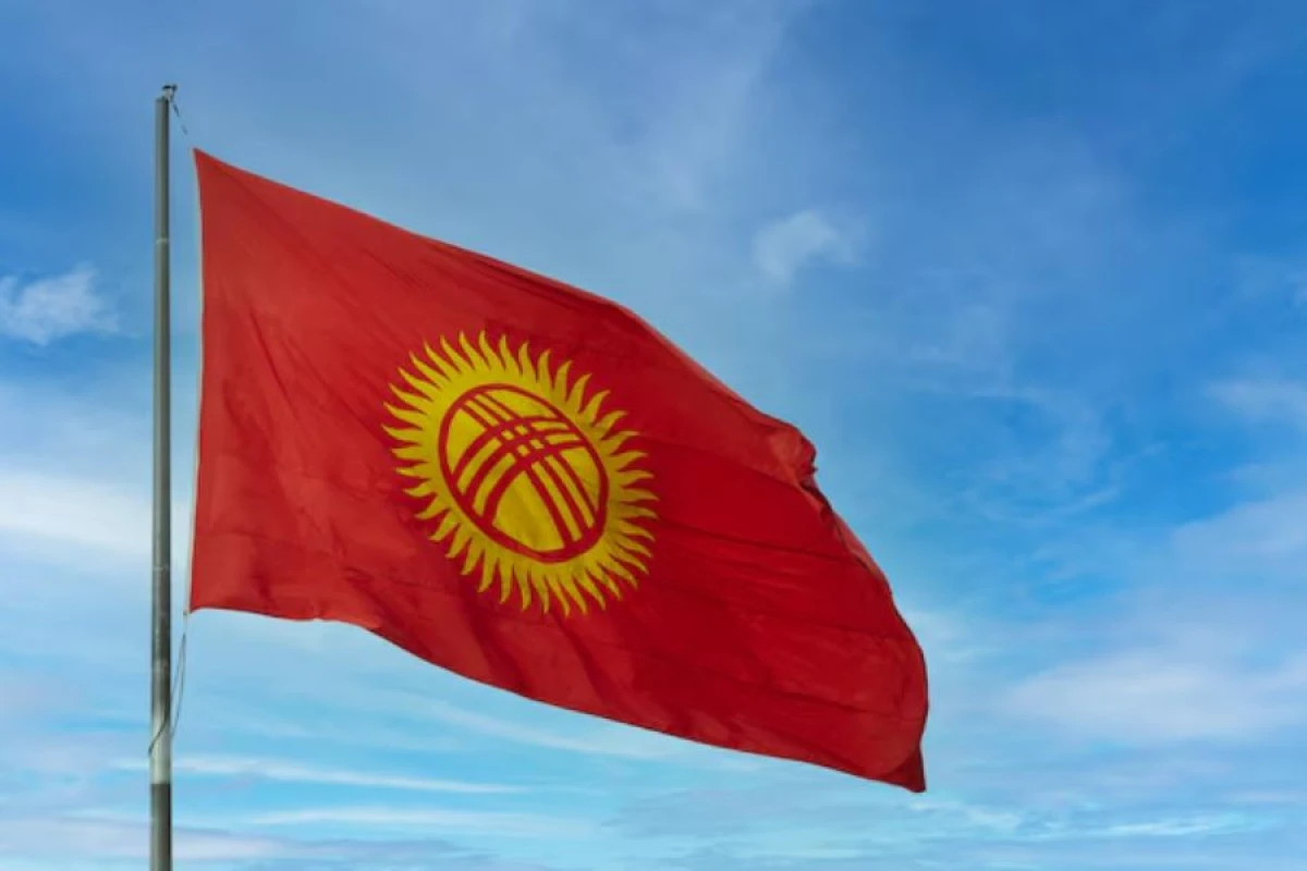 Qırğızıstan parlamenti [[vaxtından əvvəl]] buraxıldı