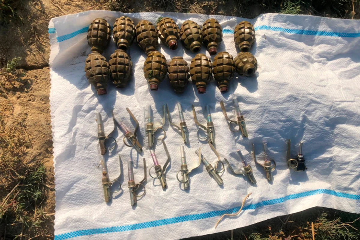 Ayrı-ayrı rayonlarda [[silah-sursat]] aşkarlandı