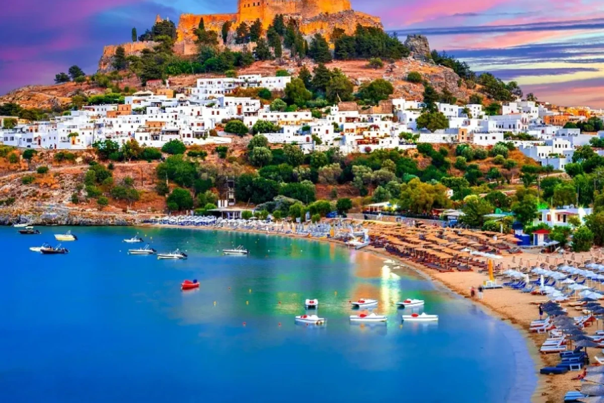 Yunanıstanda [[qiymət artımına görə]] tətil olacaq