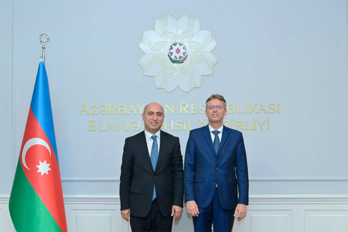 [[Elm və təhsil naziri]] Balazs Hanko ilə görüşdü