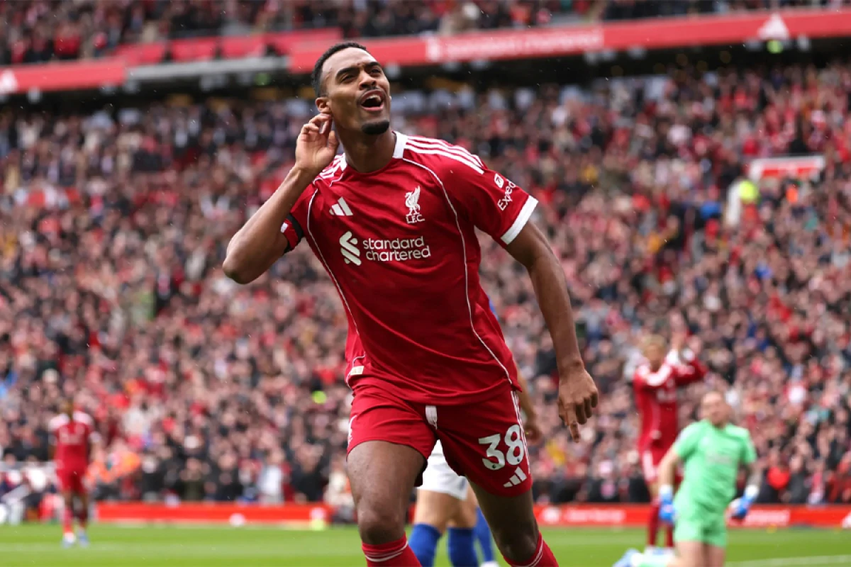 “Liverpul” [[niderlandlı futbolçu ilə]] bağlı qərar verdi