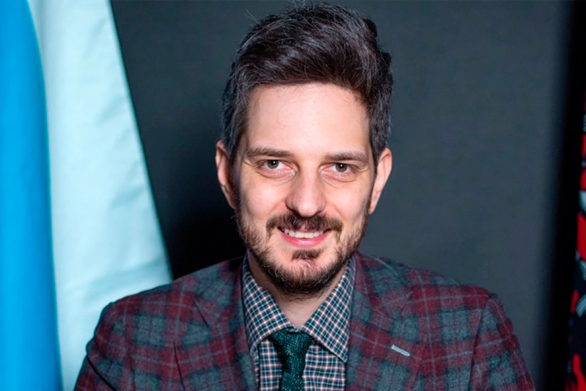 Rusiyalı siyasətçi [[İnterpola üzv olan bütün ölkələrdə axtarışa verildi]]