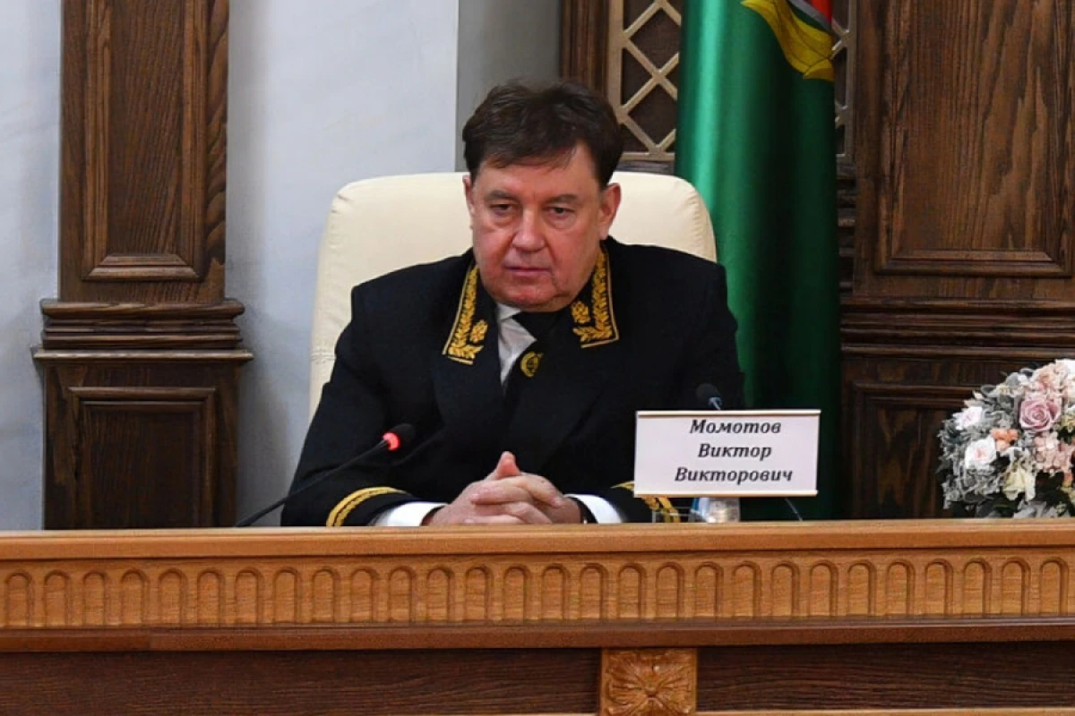 [[Rusiya Hakimlər Şurasının]] sədri istefa verdi