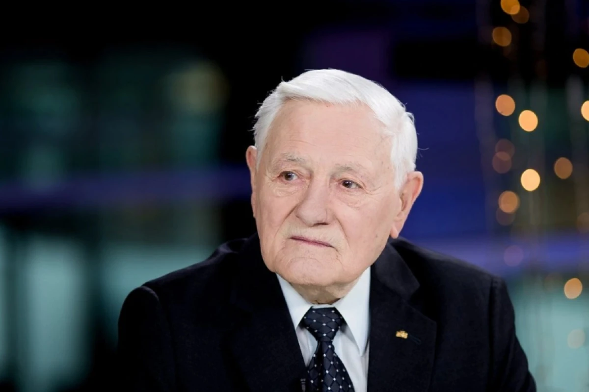 [[Litvanın sabiq prezidenti]] xəstəxanaya yerləşdirildi