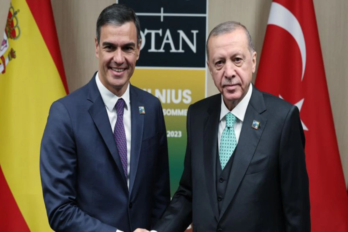 [[Ərdoğan İspaniyanın]] Baş naziri Sançeslə telefonla danışdı