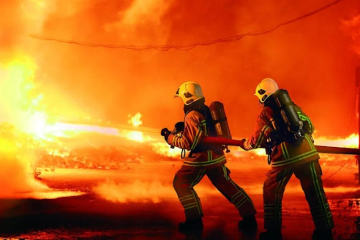 Rumıniyada otel yandı: [[2 nəfər itkin düşdü]]