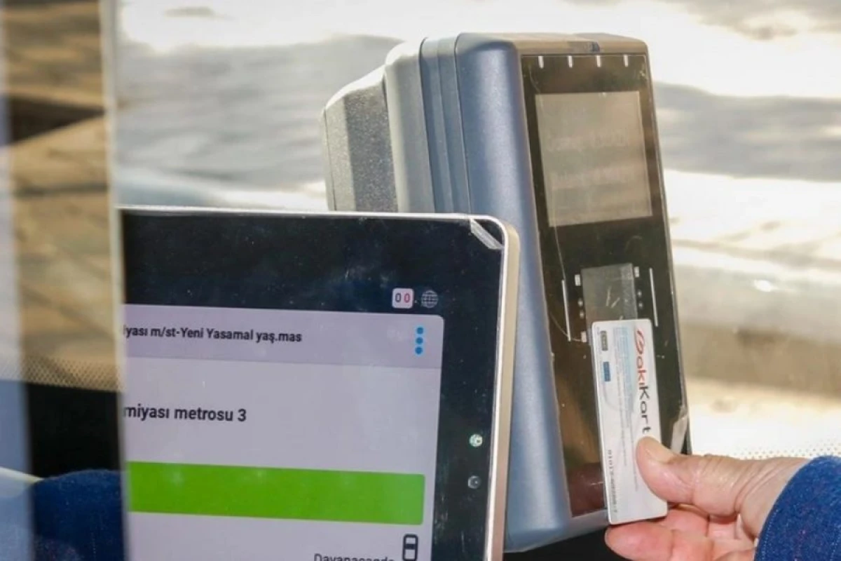 İctimai nəqliyyatda [[gedişhaqqı artırıldı]]