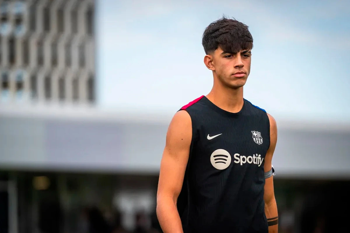 [["Barselona"]] ispaniyalı yarımmüdafiəçi ilə müqavilə imzaladı