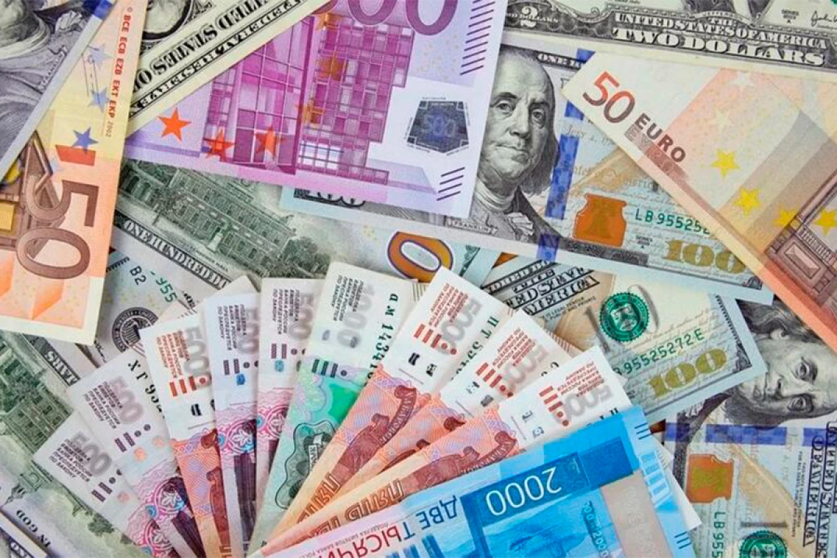 Avro və rubl [[bahalaşdı]]