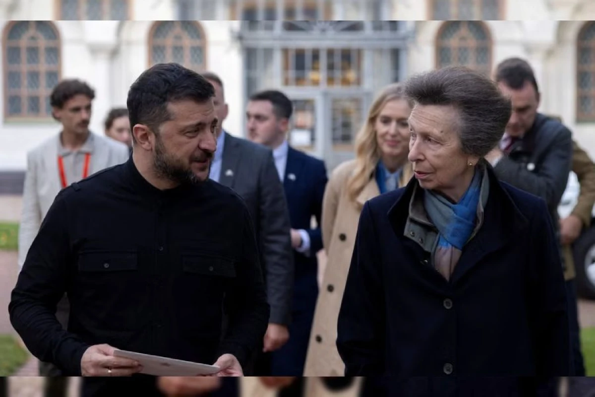 Zelenski Britaniya şahzadəsi ilə [[görüşdü]]