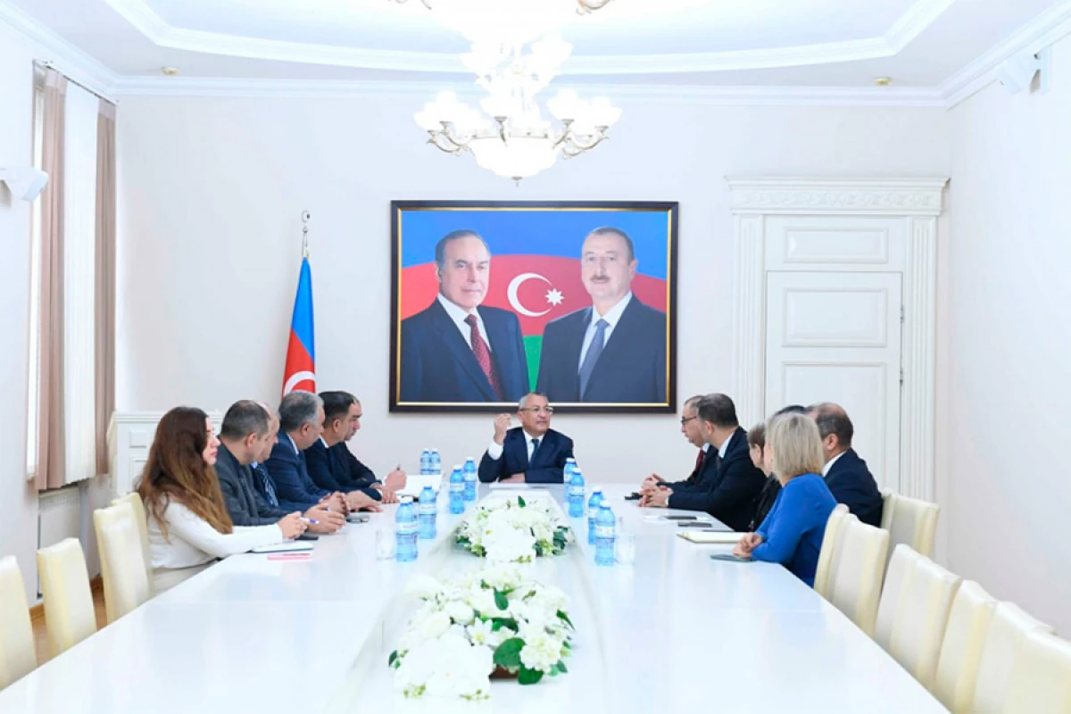 Dövlət Komitəsinin [[İctimai Şurasının yeni üzvləri ilə]] görüş keçirildi