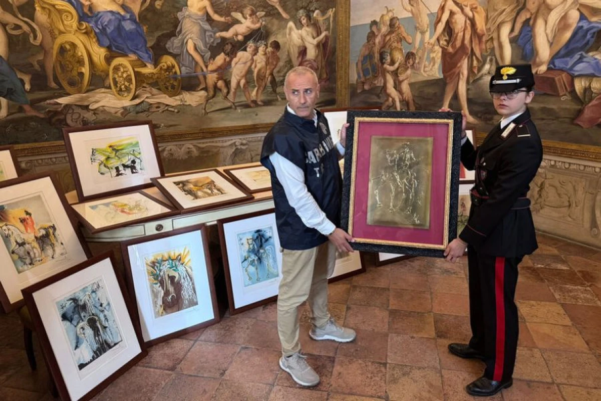 İtaliyada muzeydə [[saxta rəsmlər]] müsadirə edildi