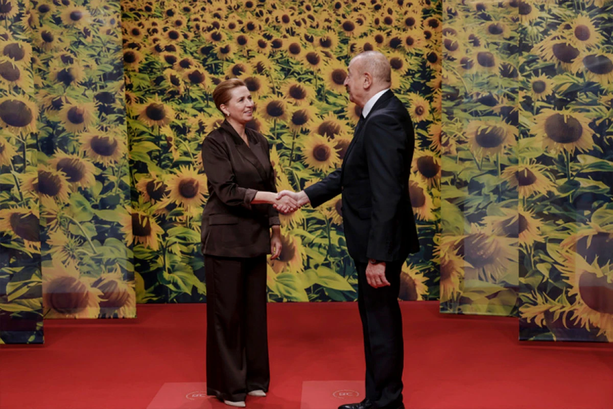 Prezident Kopenhagendə “Avropa Siyasi Birliyi”nin 7-ci Zirvə toplantısının açılış mərasimində iştirak etdi[[- YENİLƏNİB]]