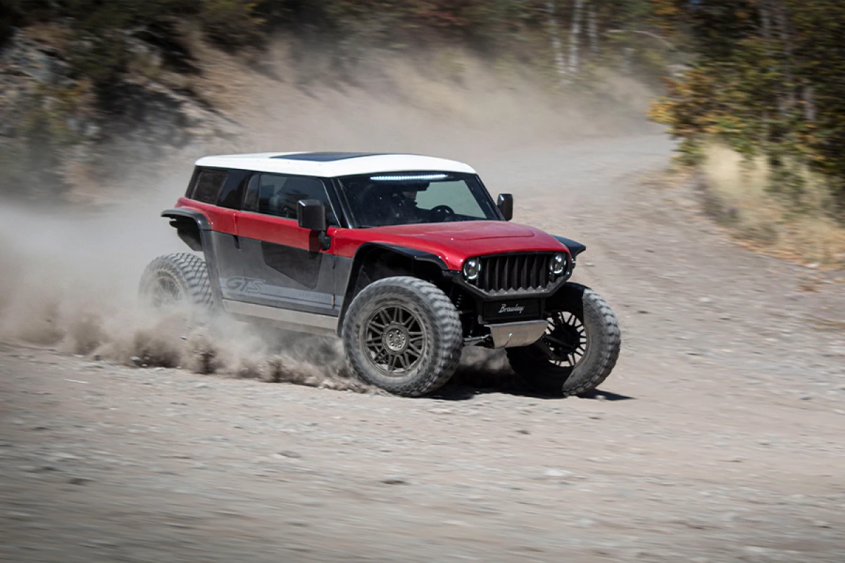 Qobu çöllərində adrenalin dolu gün: - [[“Trial Race 2025” yarışına sayılı günlər qalıb]]