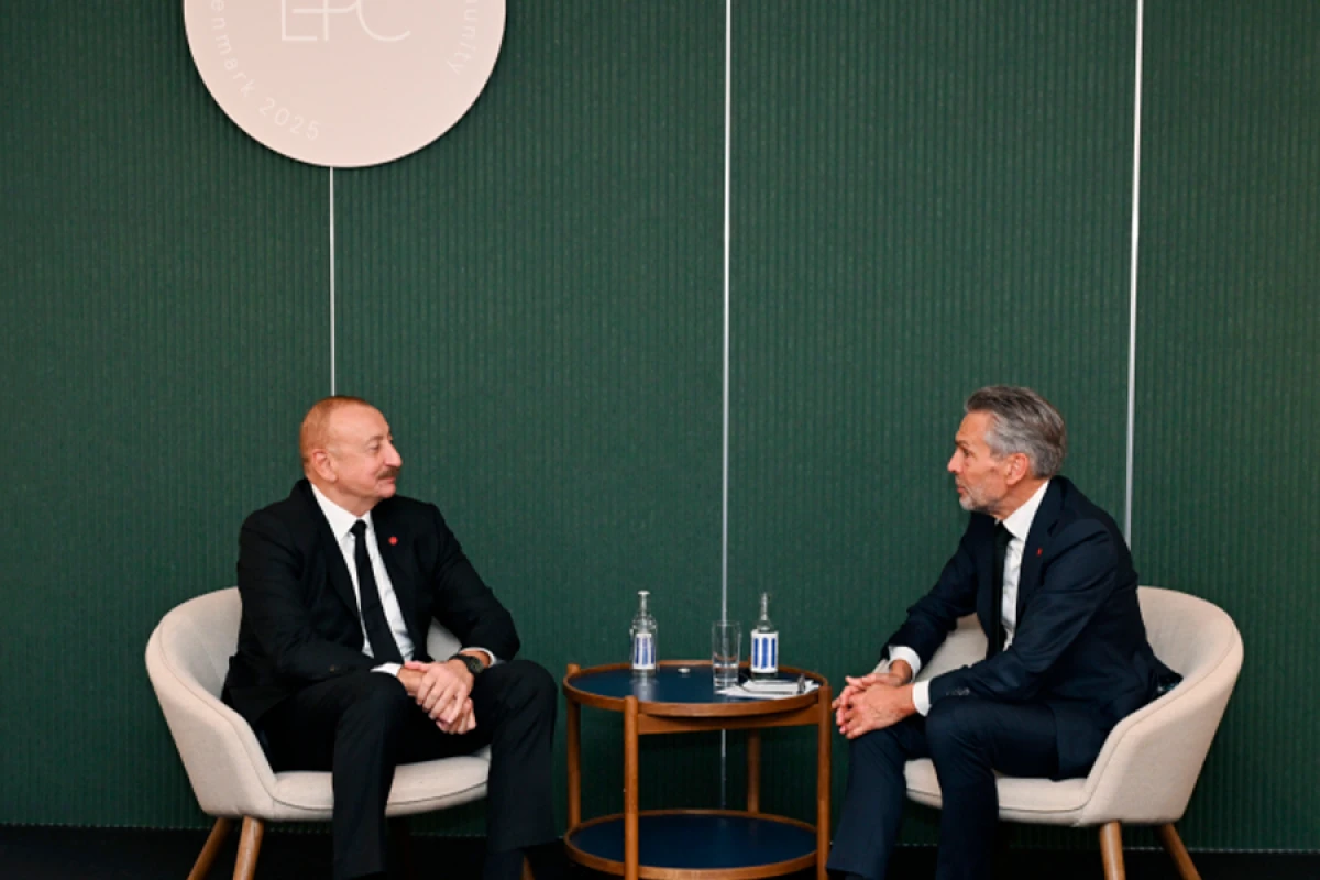 Prezident İlham Əliyev Kopenhagendə Niderlandın Baş naziri ilə görüşdü [[- YENİLƏNDİ]]