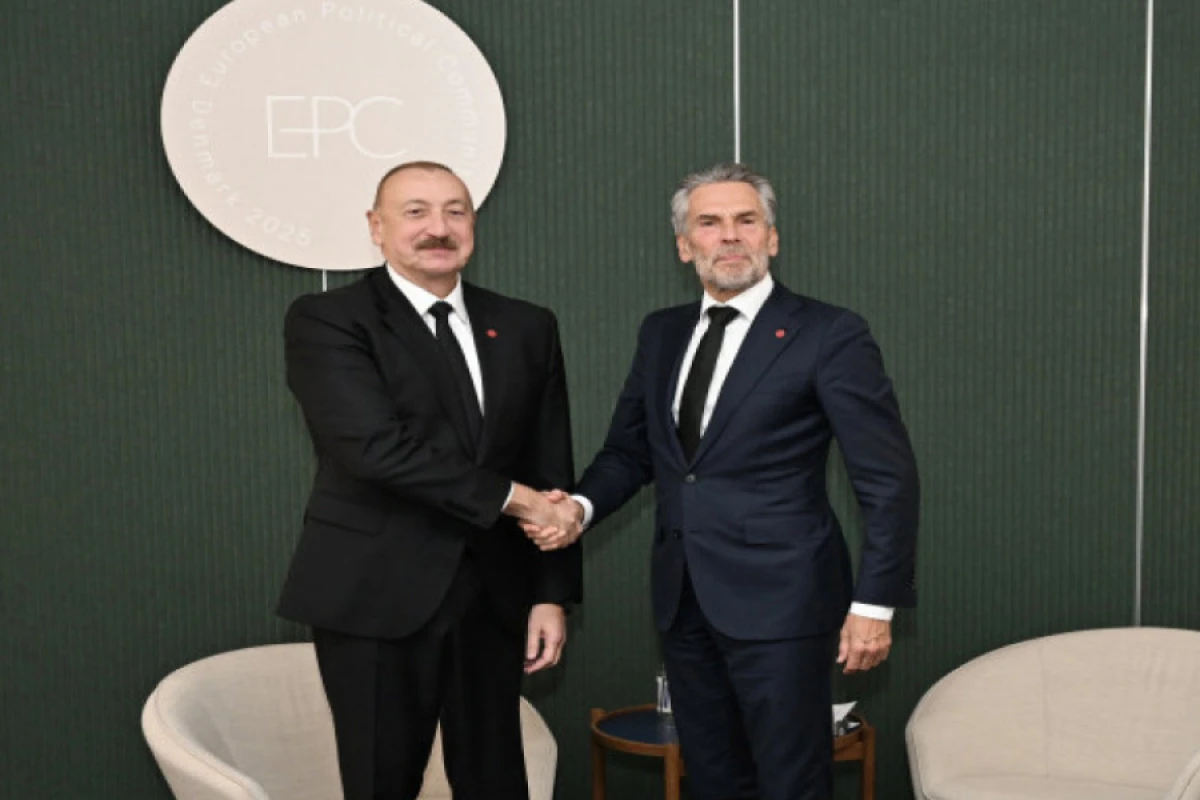 [[Niderlandın Baş naziri]] Azərbaycanla əlaqələri yüksək qiymətləndirir