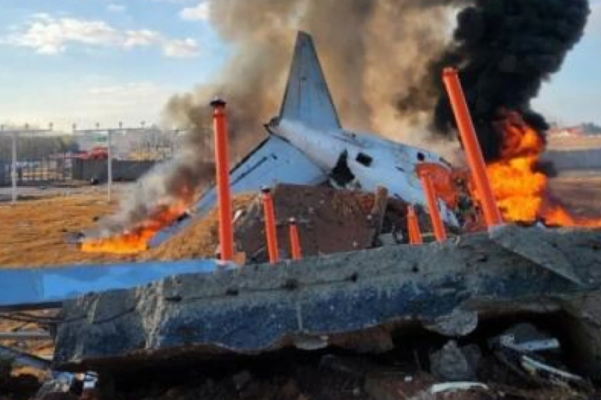 ABŞ-da hava limanında [[iki sərnişin təyyarəsi]] toqquşdu