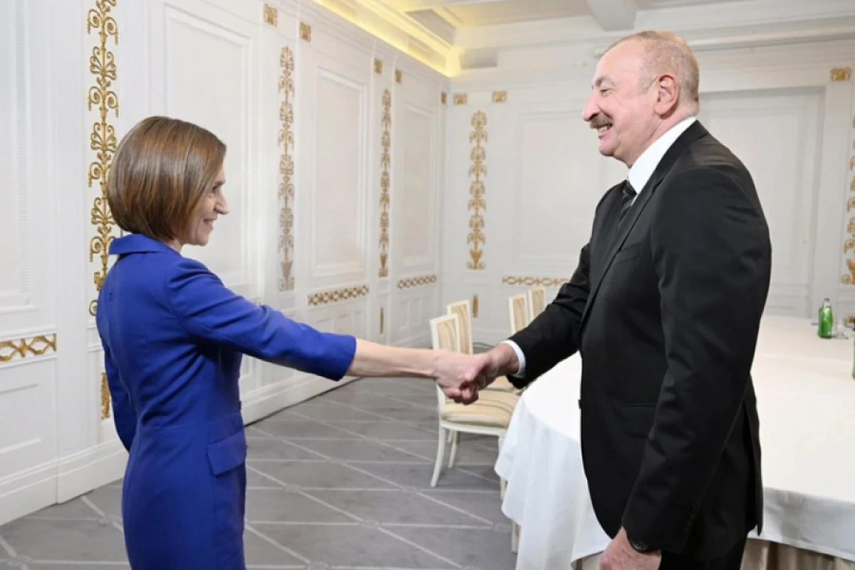 [[Maya Sandu:]] "Azərbaycan Prezidentini Ermənistanla sülh yolunda mühüm addımlarla bağlı təbrik etdim"