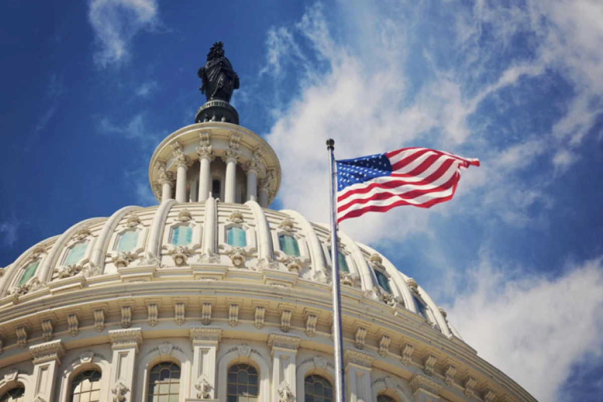 [[Ağ Ev]] Çikaqo metrosu üçün ayrılan vəsaiti dondurdu