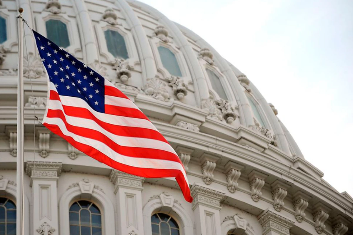 ABŞ qaçqınların qəbulu ilə bağlı [[məhdudiyyəti azaldır]]