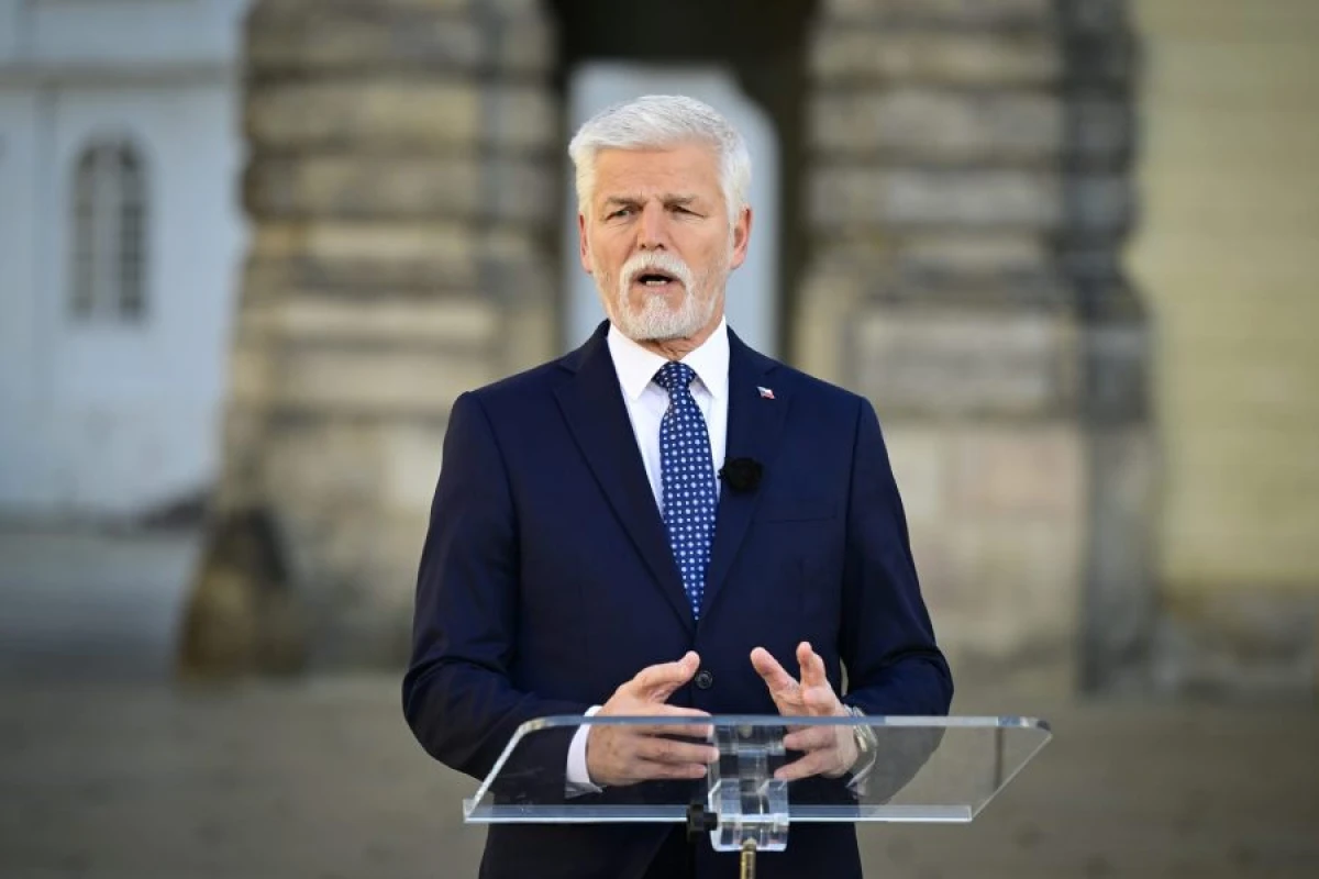 Pavel yeni hökümətlə bağlı partiyalarla [[məsləhətləşmələrə başladı]]