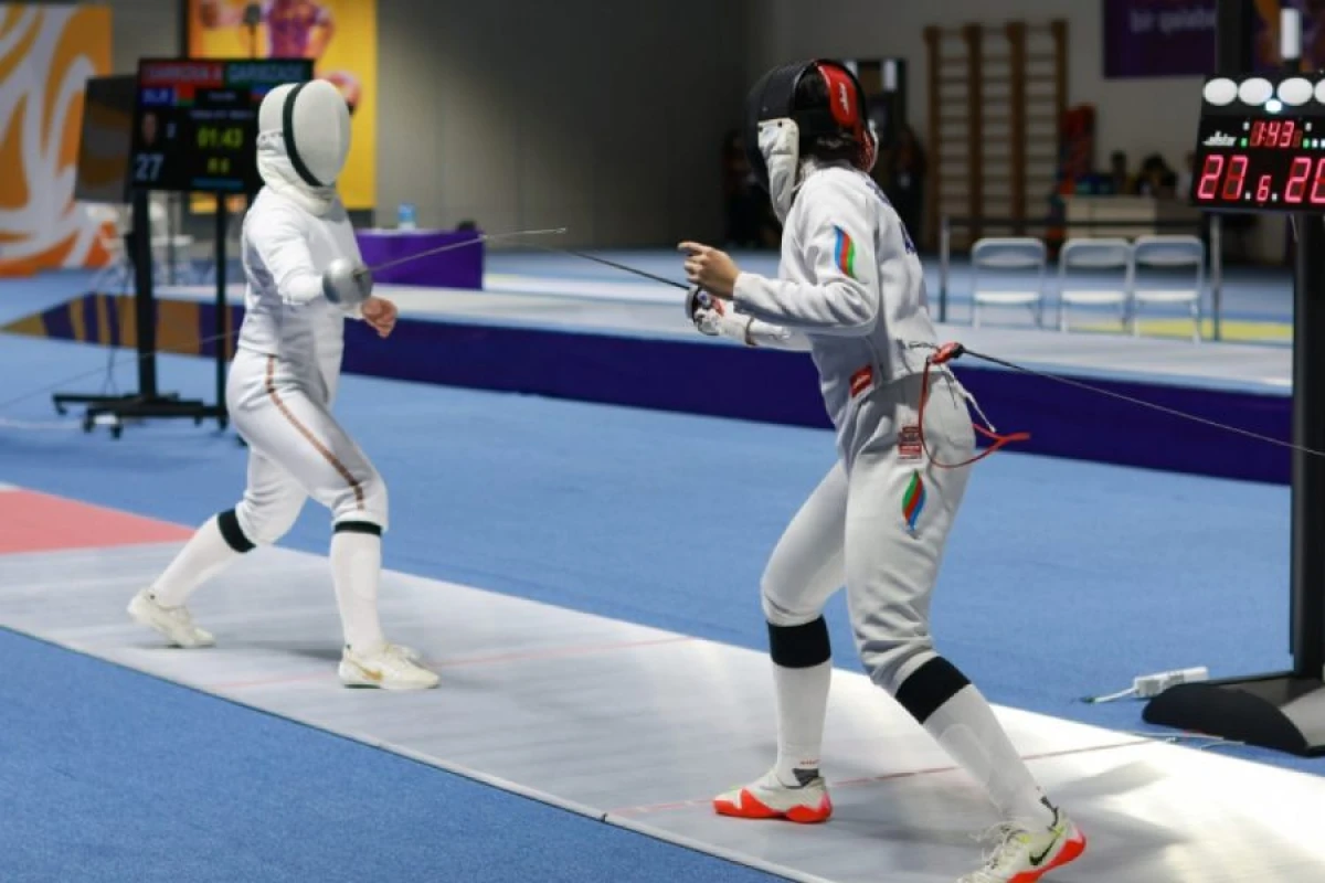 [[III MDB Oyunları:]] Azərbaycan qılıncoynadanları günü iki medalla başa vurdular