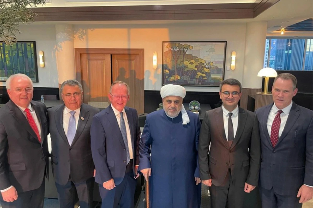 [[Allahşükür Paşazadə]] minatəmizləmə əməliyyatlarına dəstəyinə görə Stirlinq Fonduna təşəkkür etdi