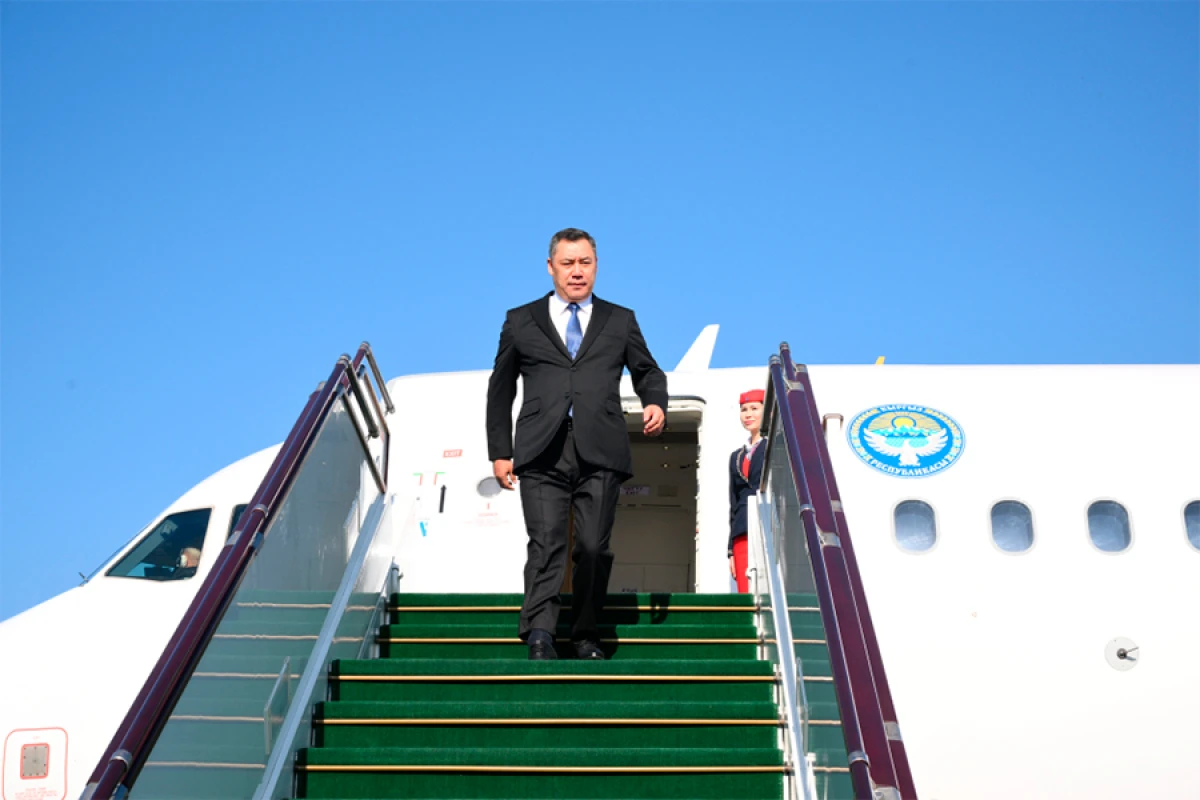 [[Sadır Japarov]] Azərbaycana səfərə gəldi