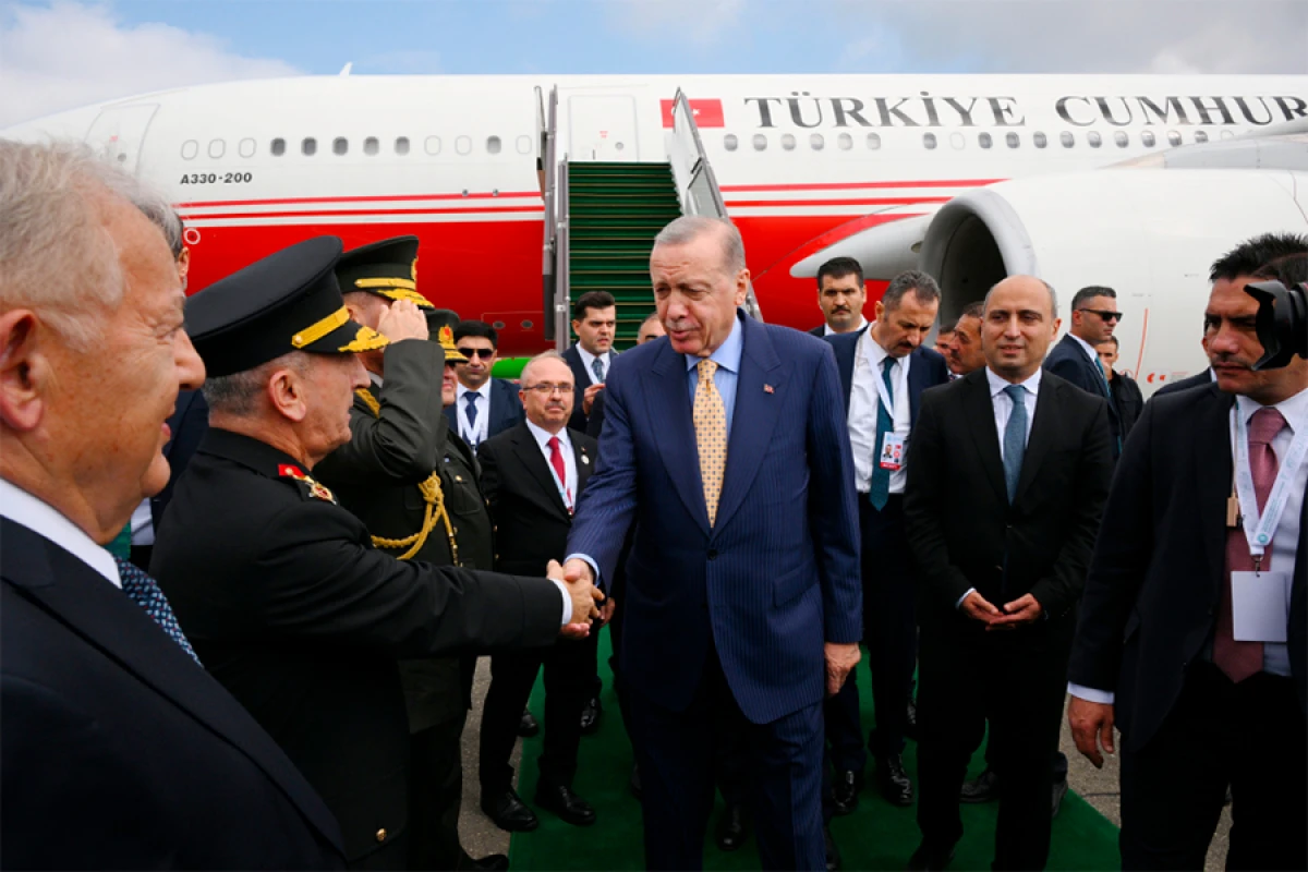 Ərdoğan Azərbaycana səfərə gəldi [[- YENİLƏNDİ]]