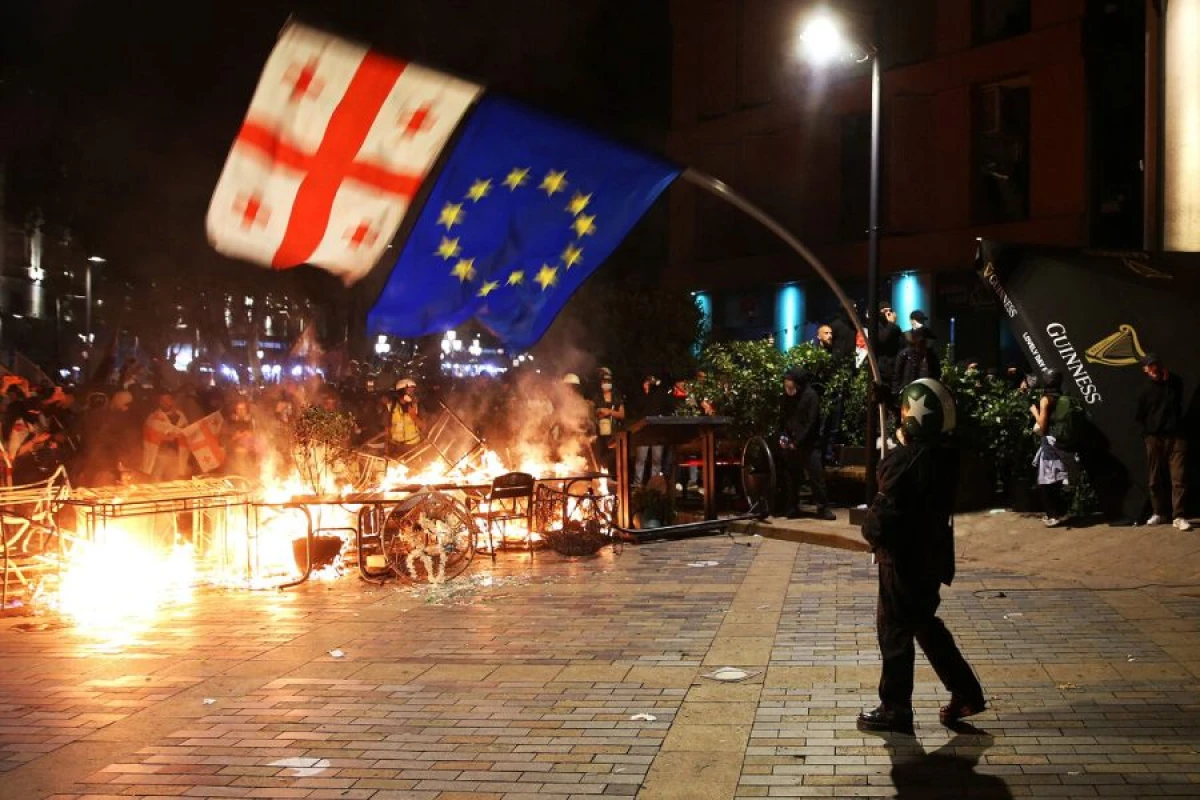 Gürcüstanda Prezident sarayına hücumun təşkilatçıları [[həbs edildi]]