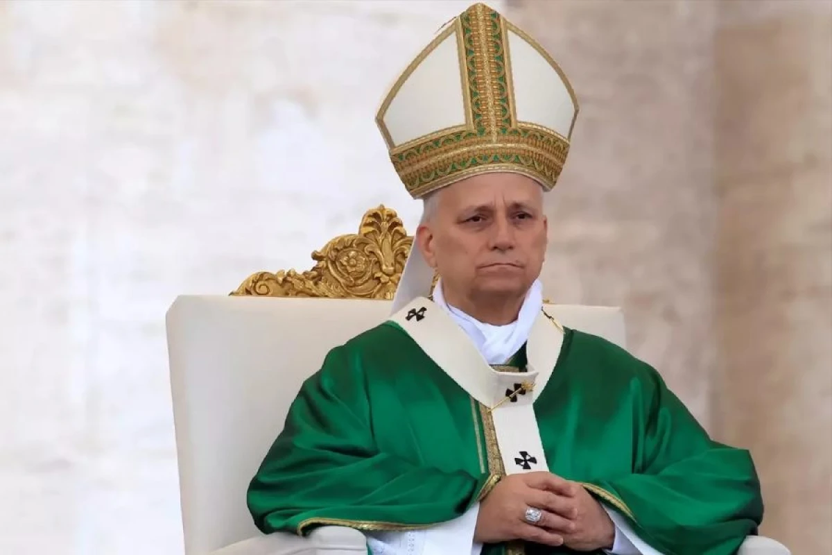 Papa XIV Leo ilk xarici səfərini [[Türkiyə və Livana edəcək]]