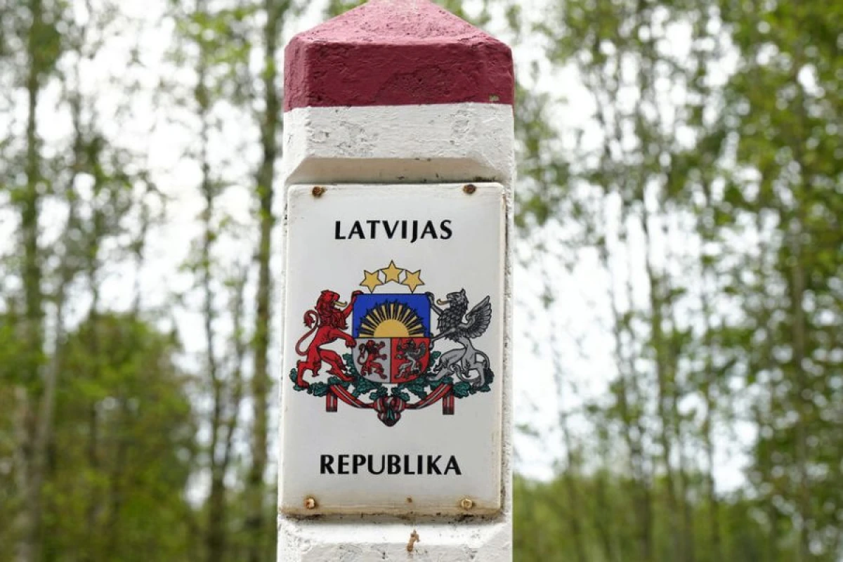 Latviya Rusiya və Belarusla avtobus reyslərini [[qadağan etdi]]