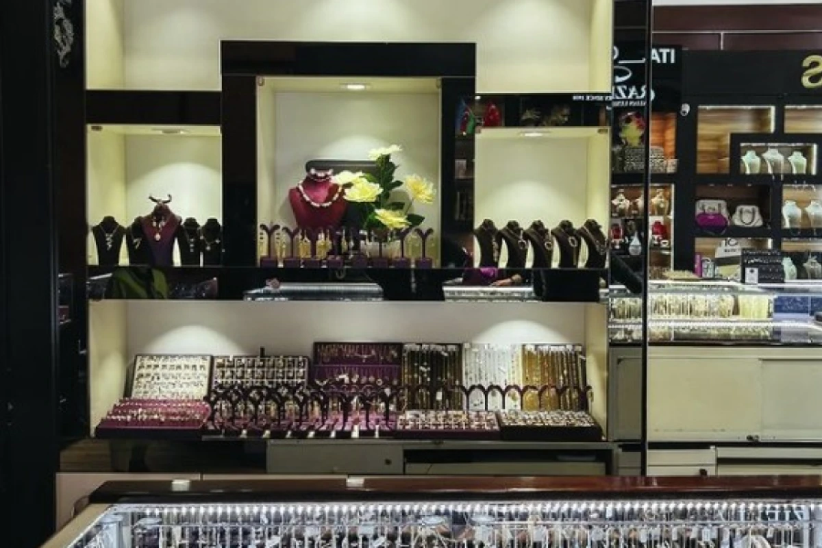 "MUM"da 103 min mənimsəyən [[satıcı həbs edildi]]