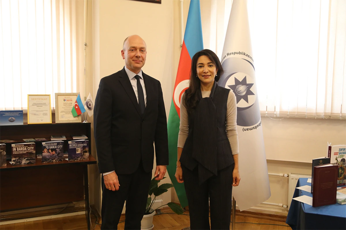 [[Səbinə Əliyeva]] Akos Kozma ilə görüşdü