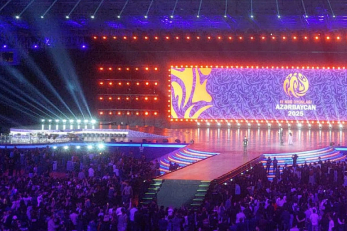 Gəncə stadionunda [[III MDB Oyunlarının bağlanış]] mərasimi keçirilir