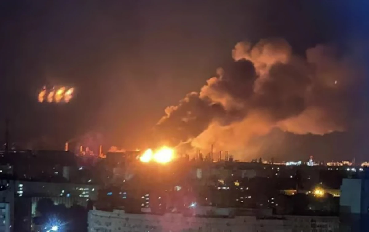 [[Kabildə]] iki güclü partlayış və atışma səsləri eşidildi