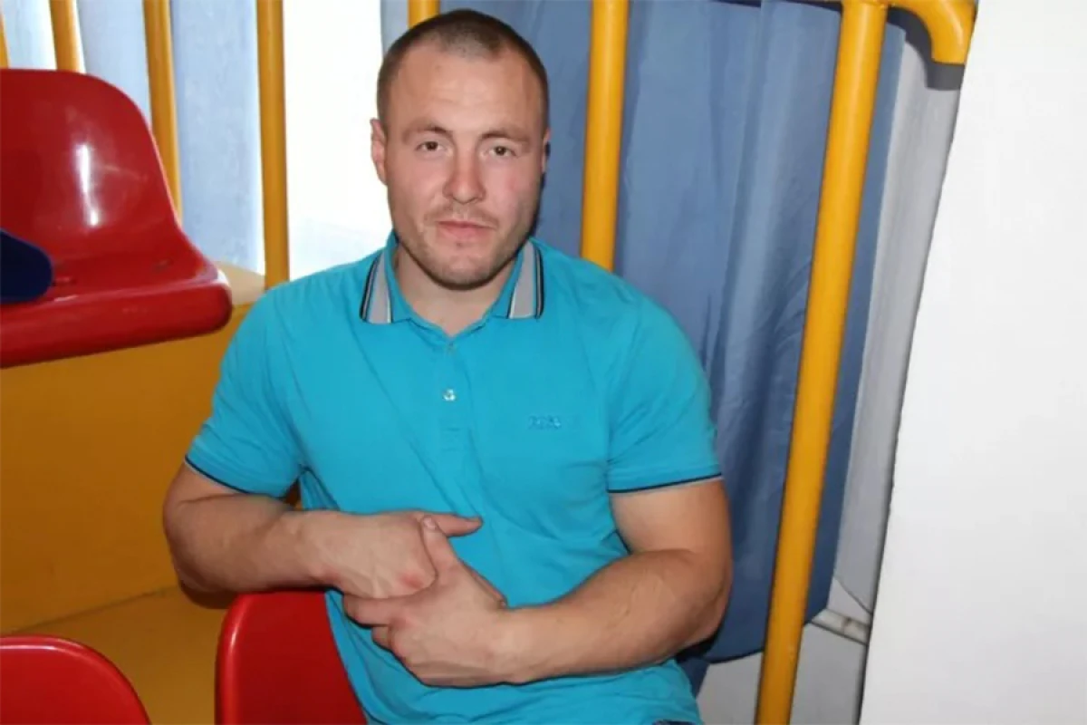 Rusiyalı idmançı [[yarışlardan]] kənarlaşdırıldı