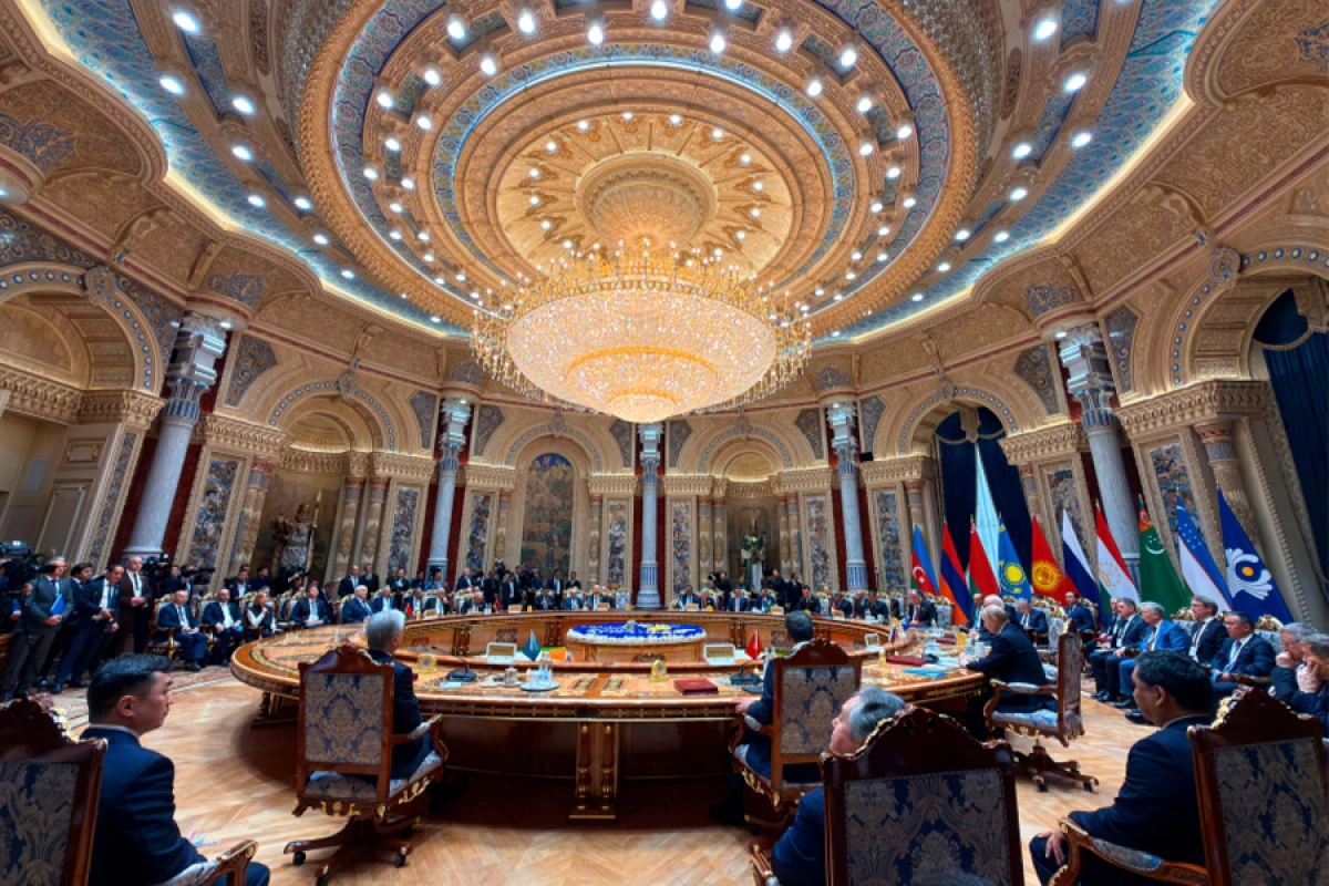 İlham Əliyev MDB Dövlət Başçıları Şurasının geniş tərkibdə iclasında iştirak etdi [[-YENİLƏNİB]]